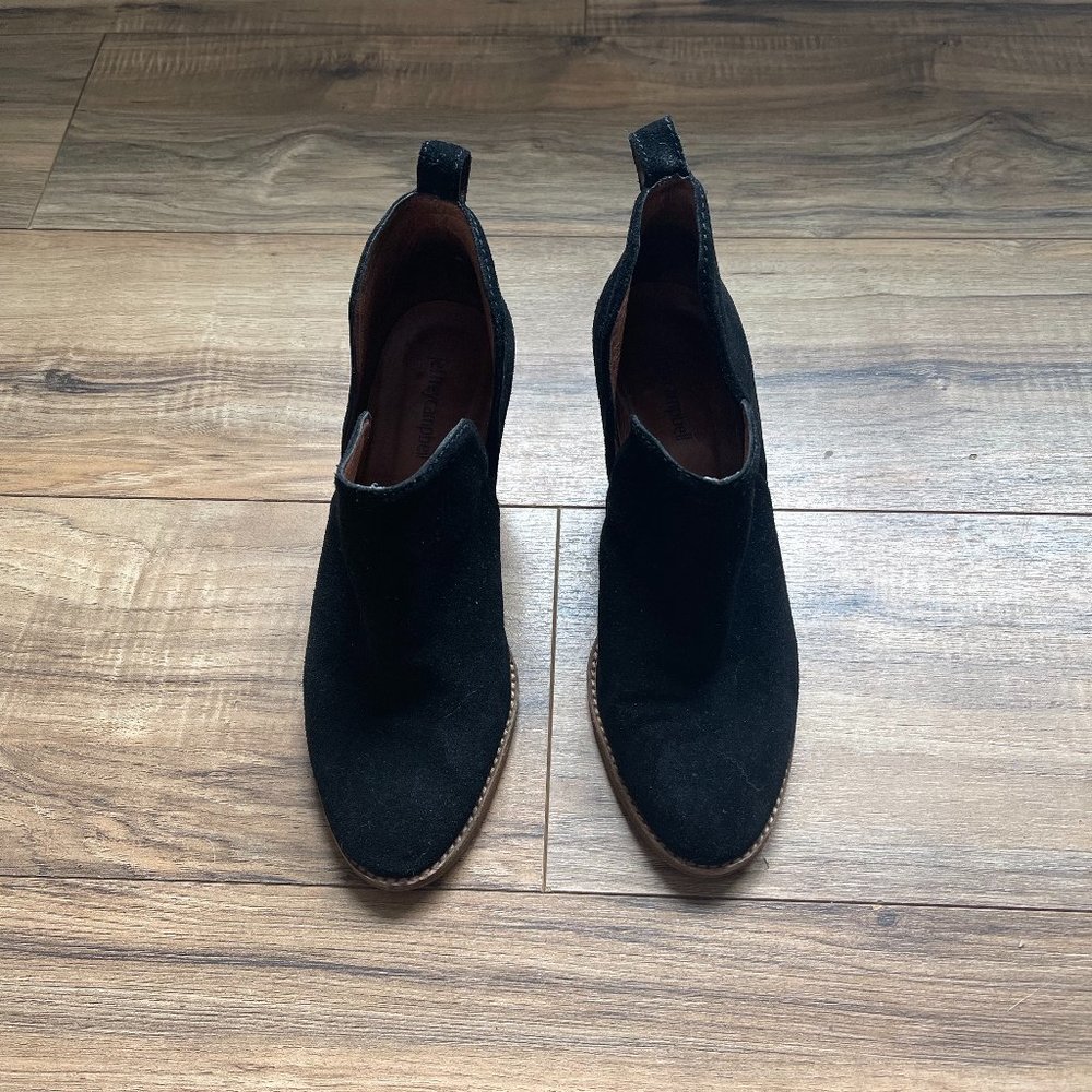 Jeffrey Campbell Rosalee Bootie size 9 NWOT
